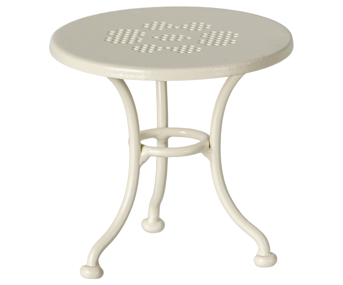 Off white cafe table for Maileg mice.
