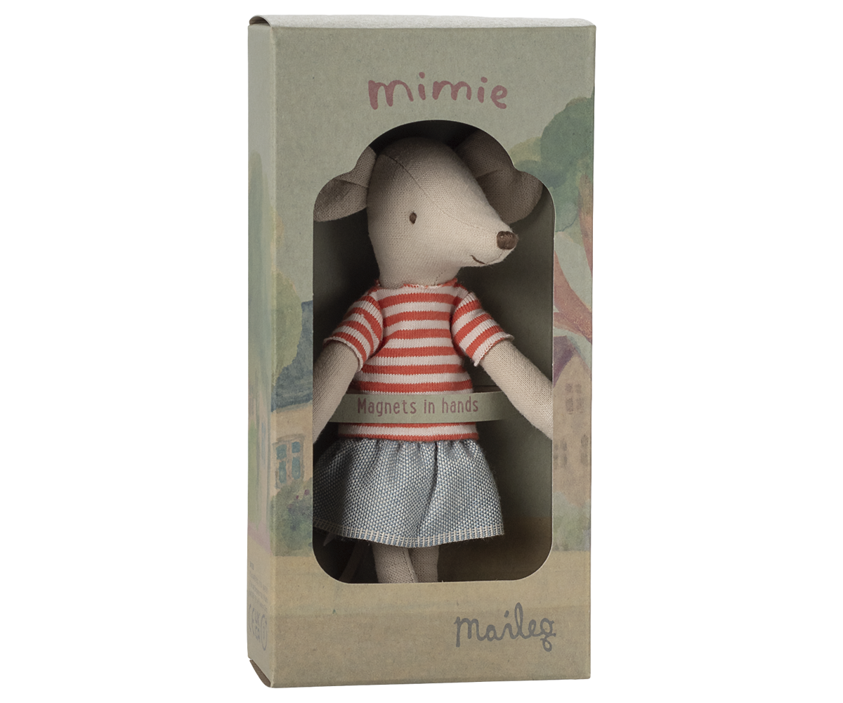 Mimie Big sister mouse by Maileg in her box.