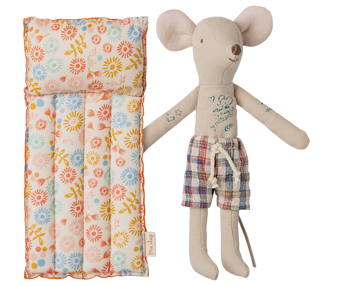 Dad Beach Mouse with a flower air mattress by Maileg.