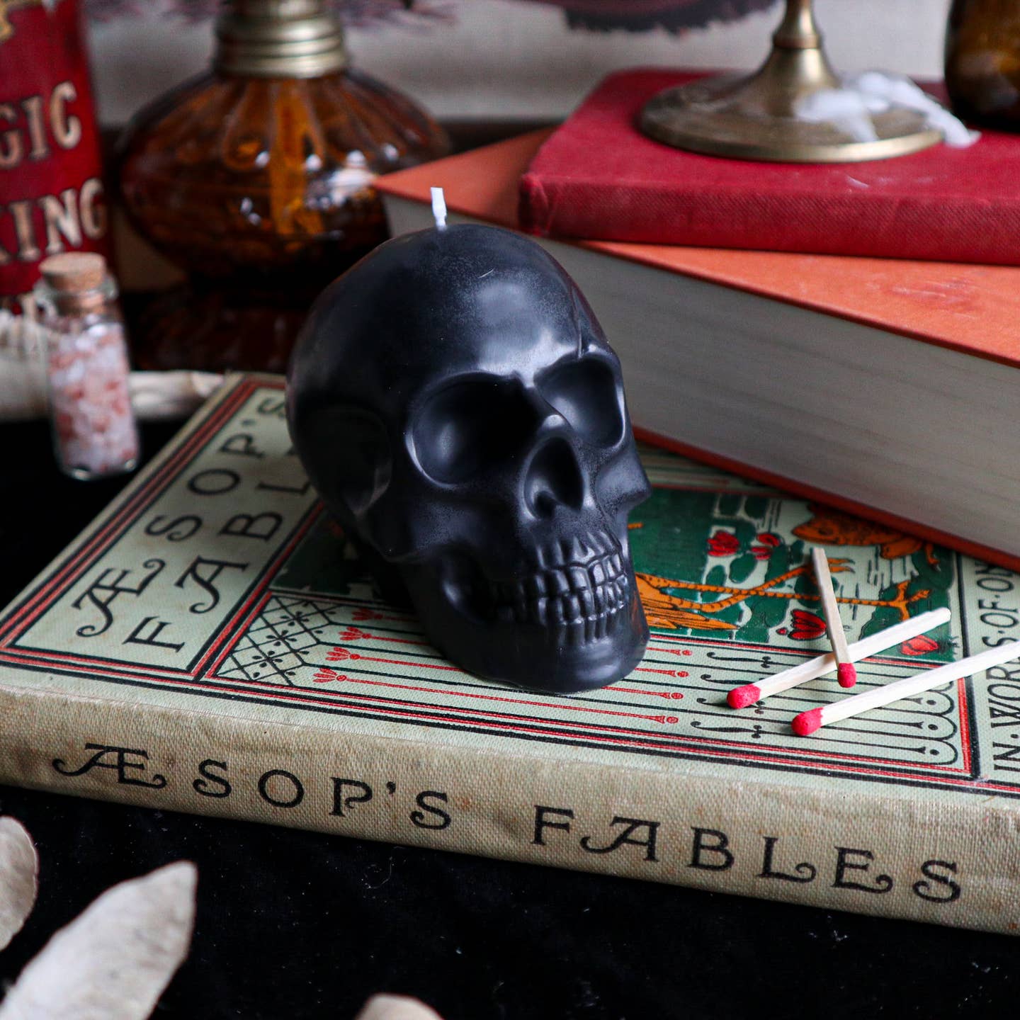 Black skull shaped candle.