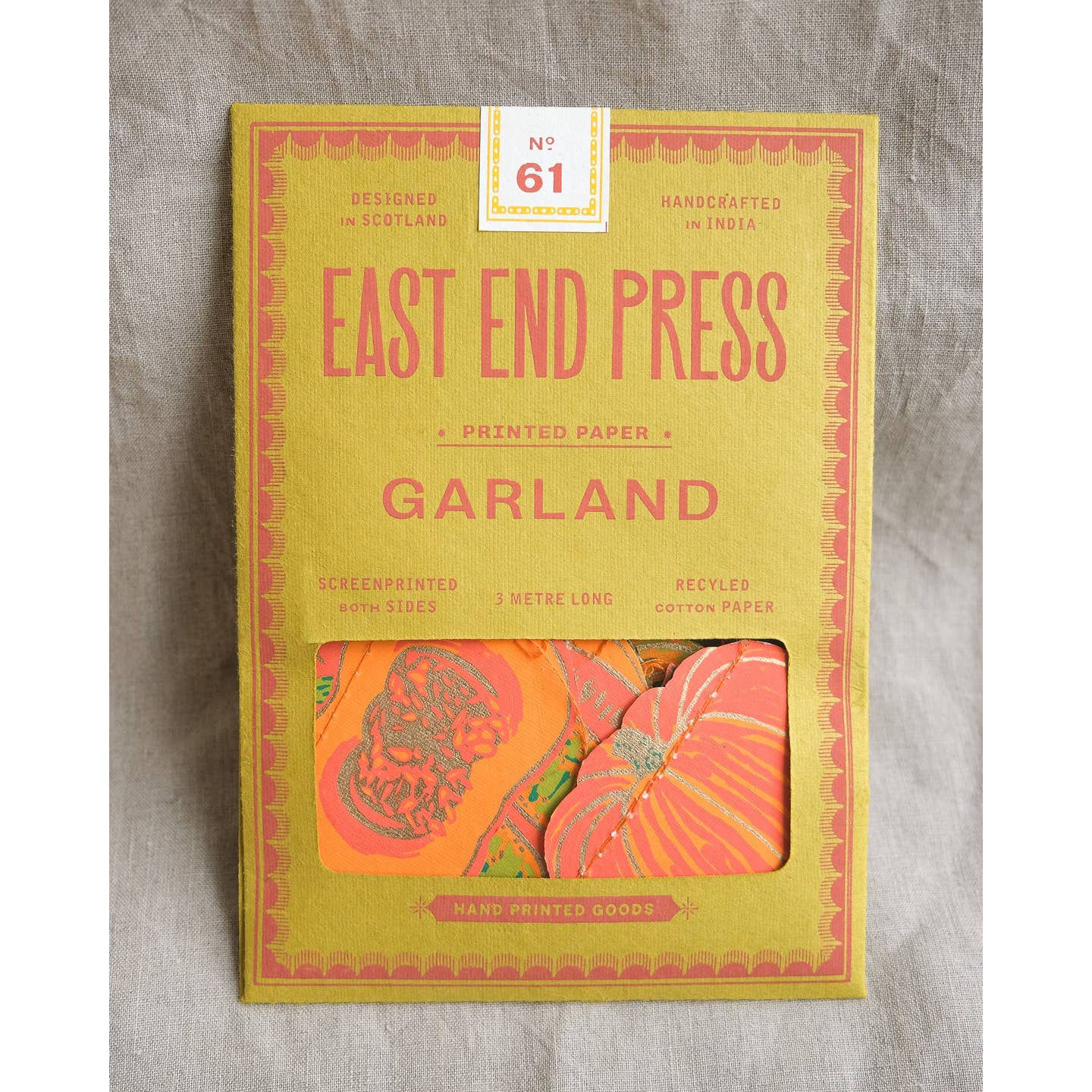 Front of Squashes garland packaging.