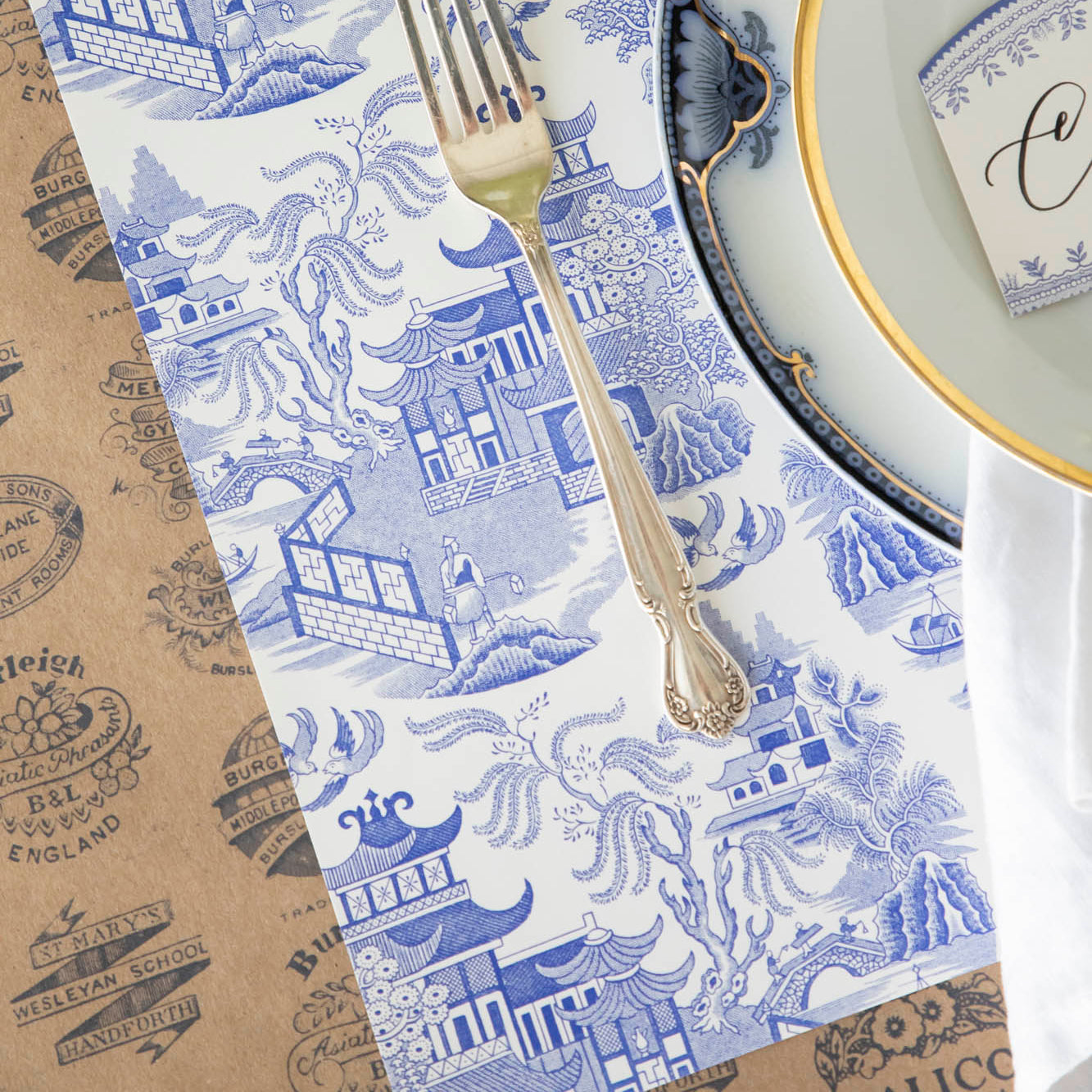 Kraft Burleigh Heritage Runner with the Blue Willow Placemat on top, elegantly styled.