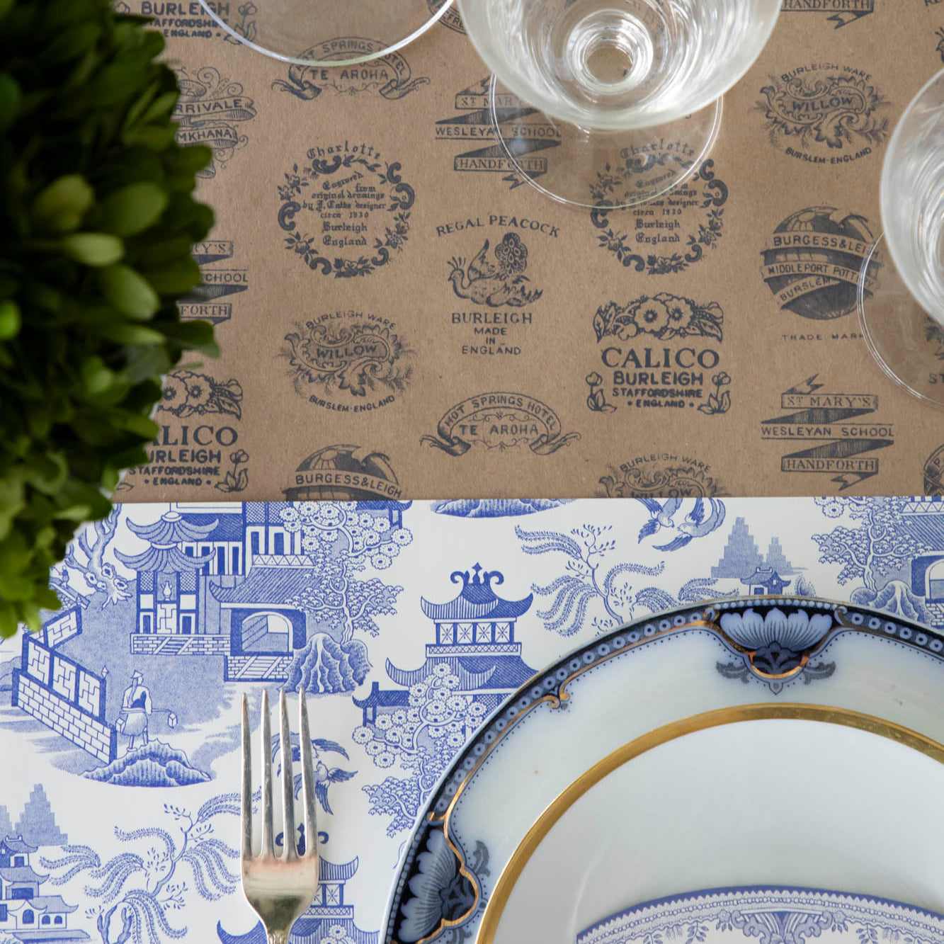 Kraft Burleigh Heritage Runner with the Blue Willow Placemat on top, elegantly styled.