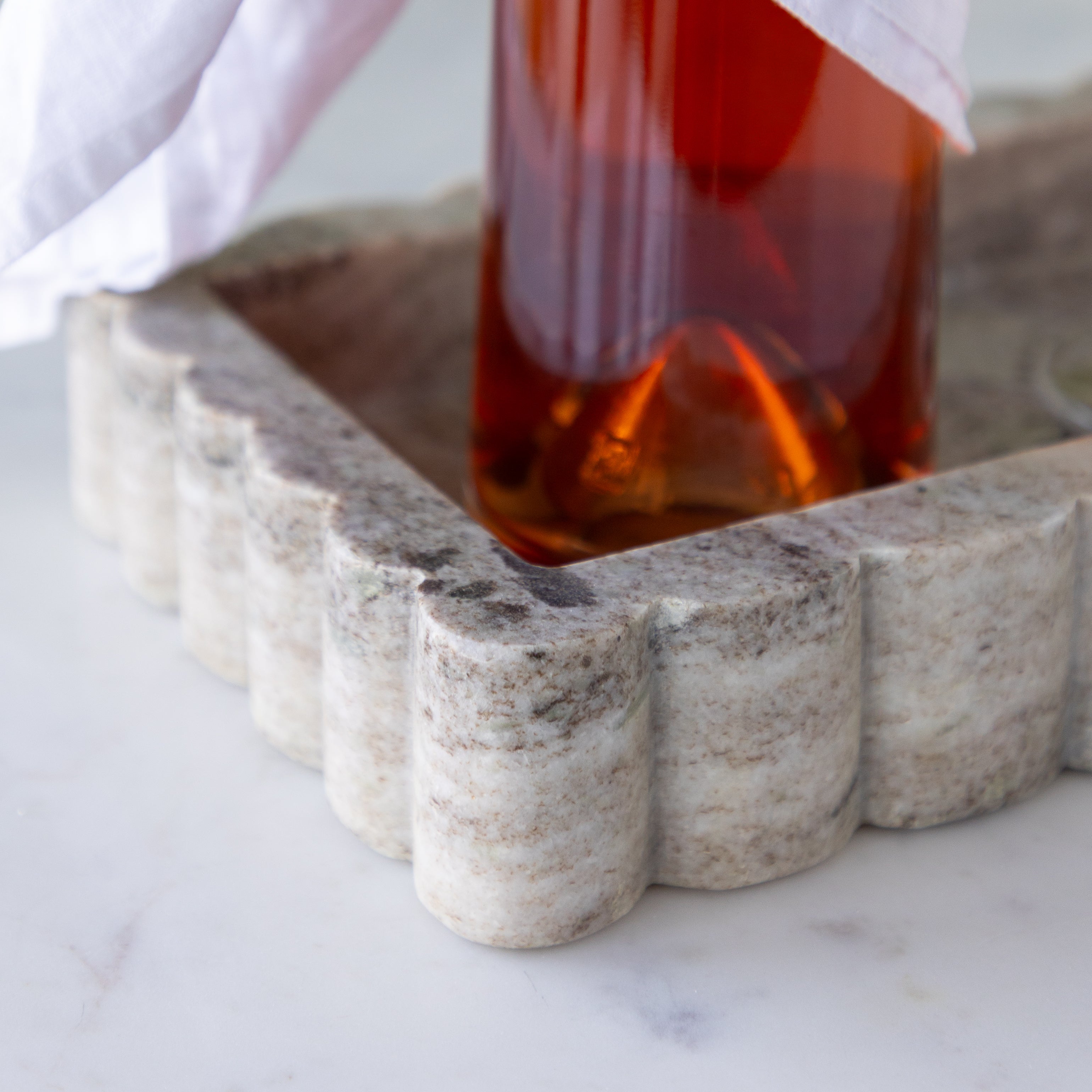 Intricate Scallop Marble Tray