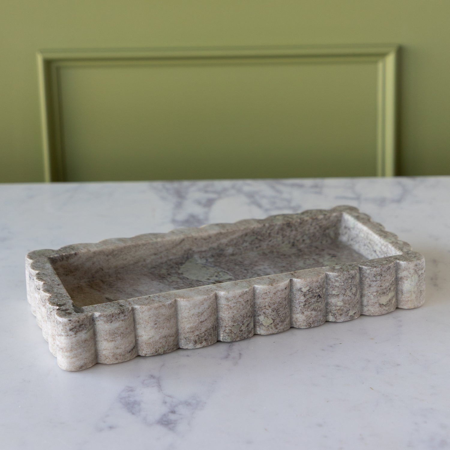 Intricate Scallop Marble Tray