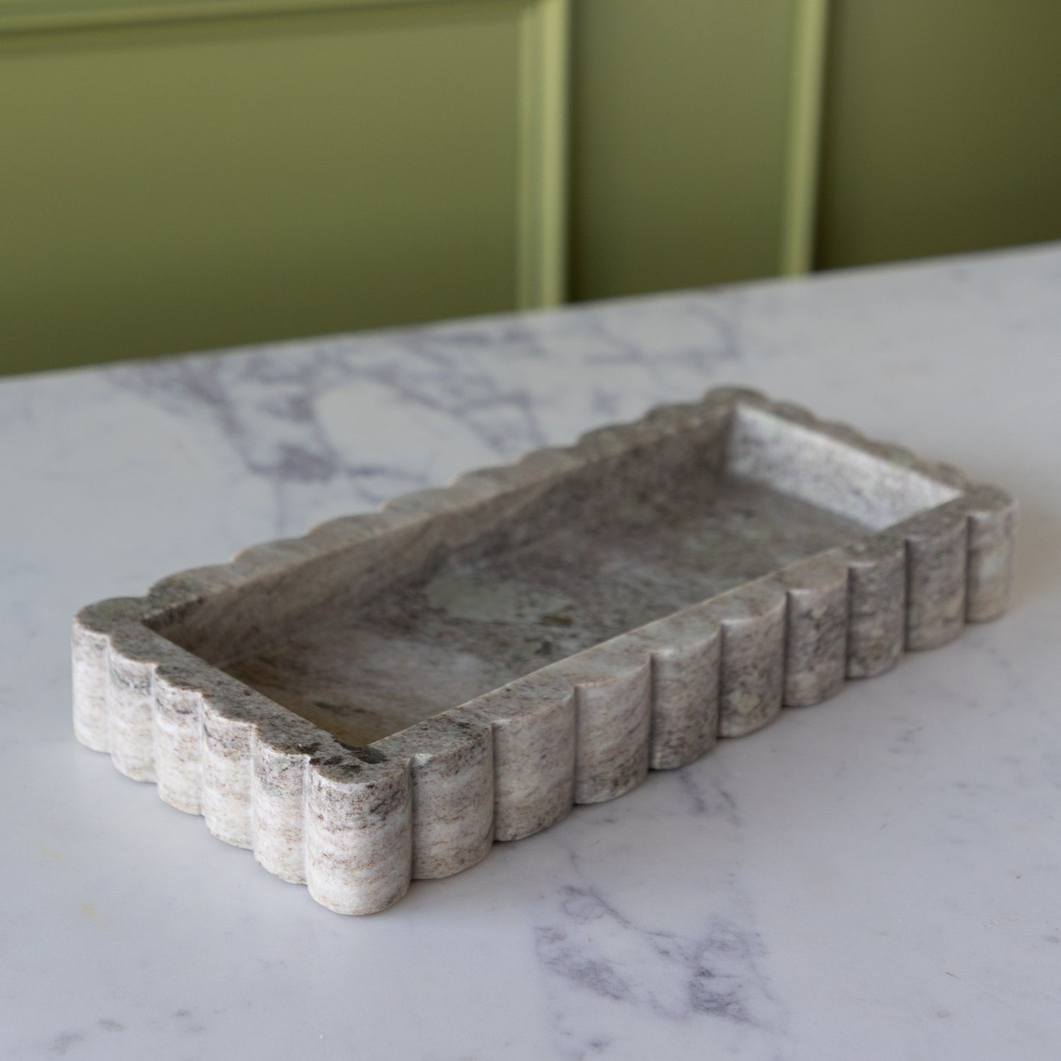 Intricate Scallop Marble Tray