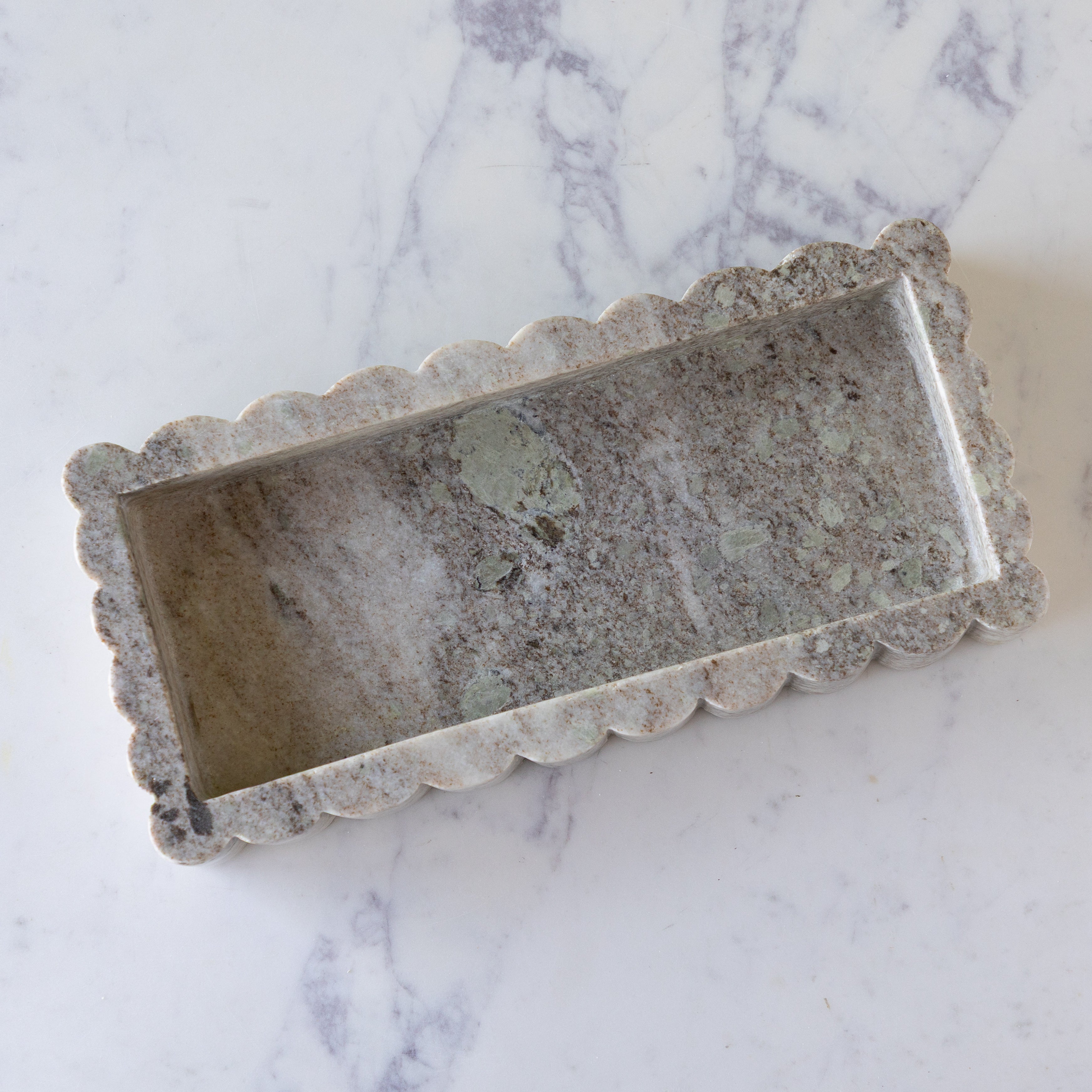 Intricate Scallop Marble Tray