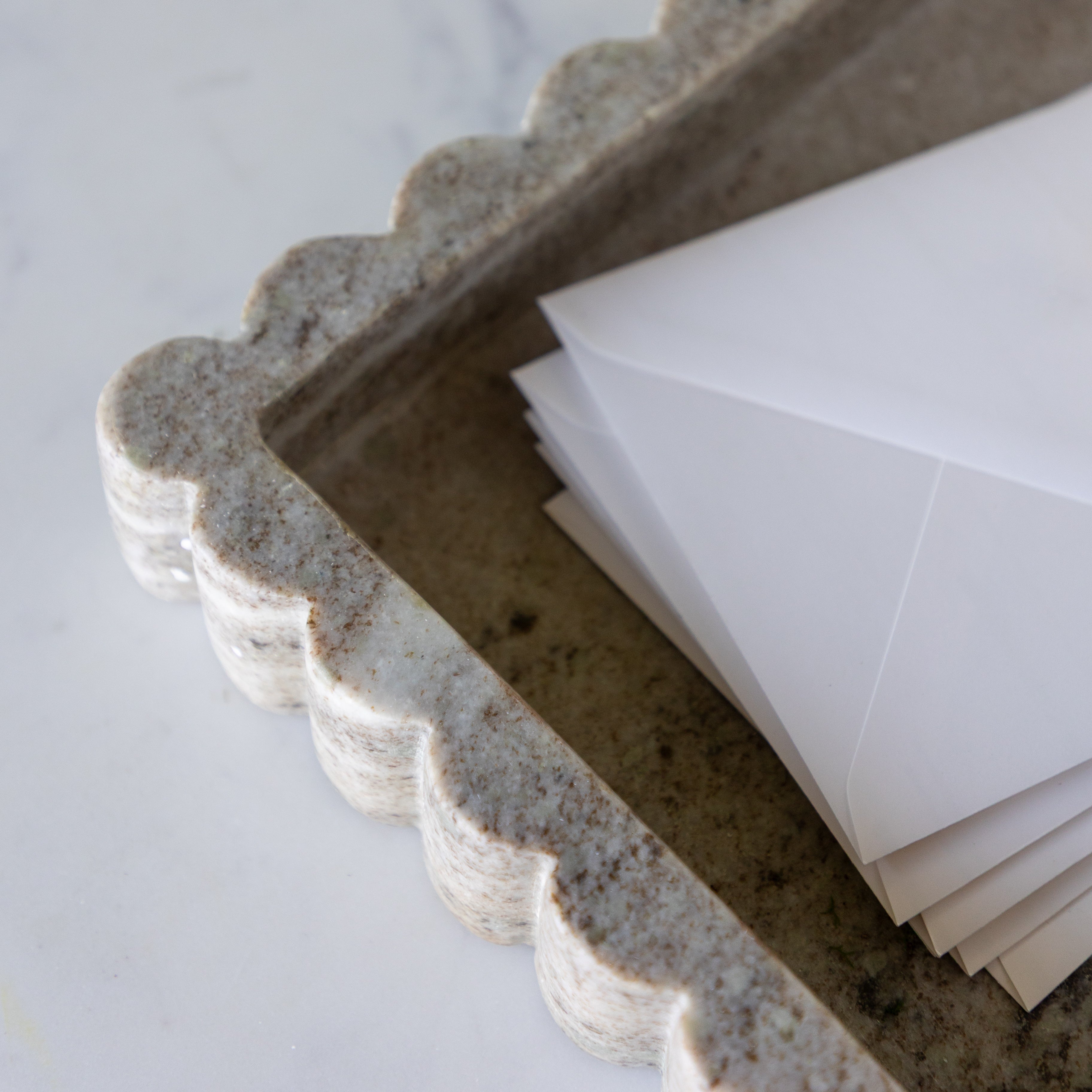 Intricate Scallop Marble Tray