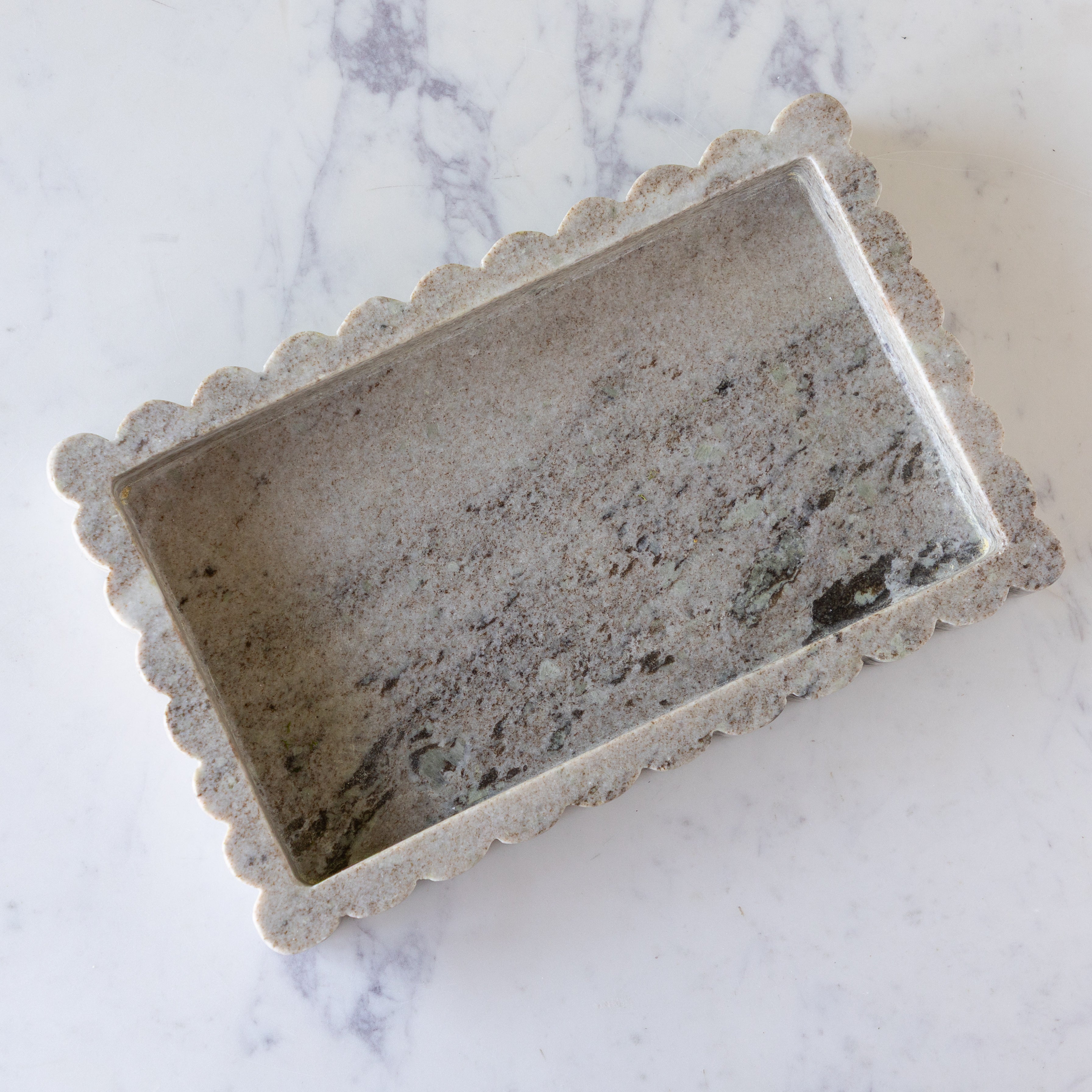 Intricate Scallop Marble Tray