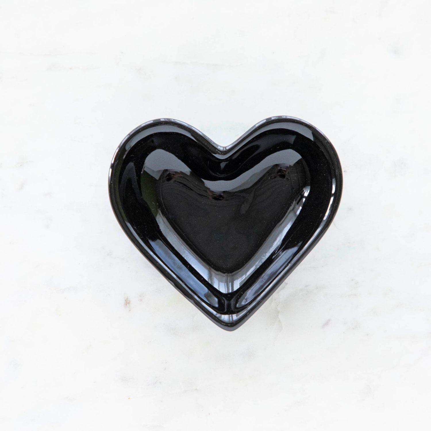 Black Heart Shaped Pinch Bowl. 
