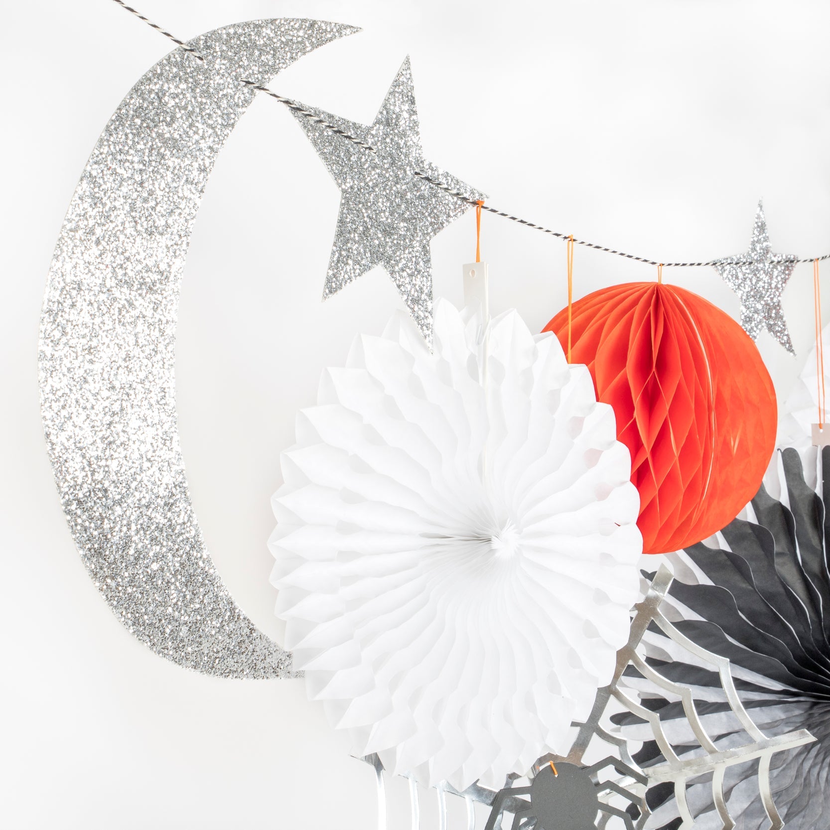 Close up of the garland