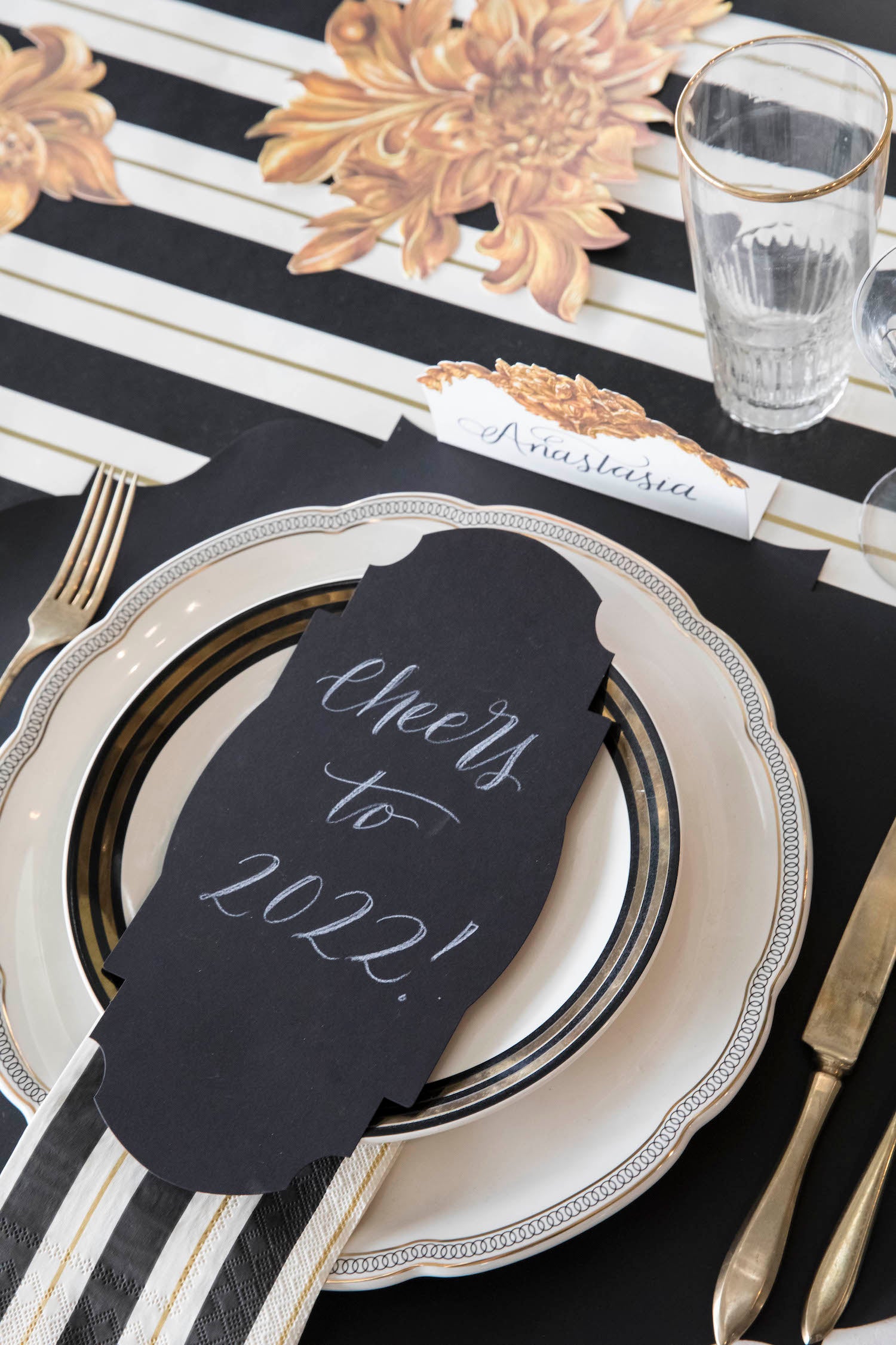 An elegant New Year&