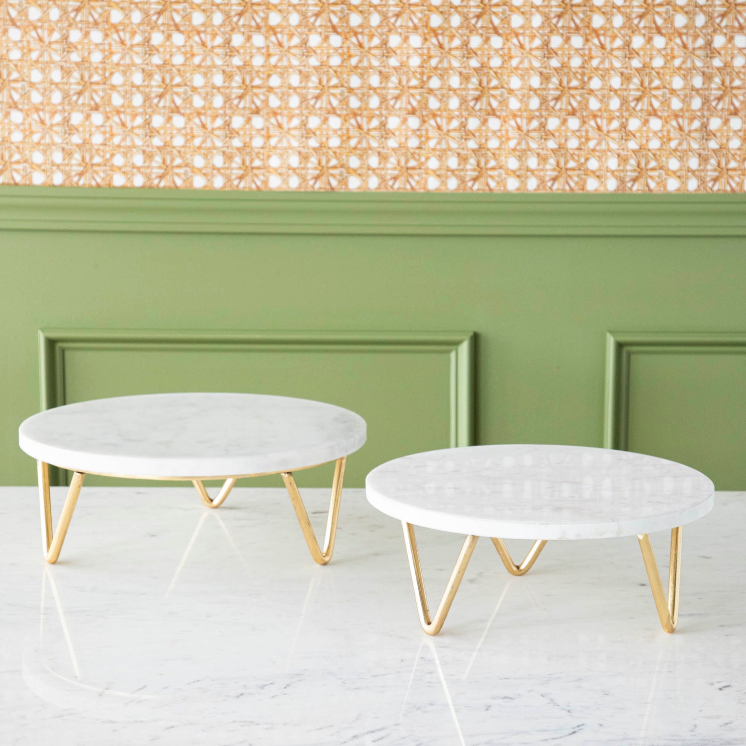 Marble &amp; Brass V-Base Trivet/Cake Plate