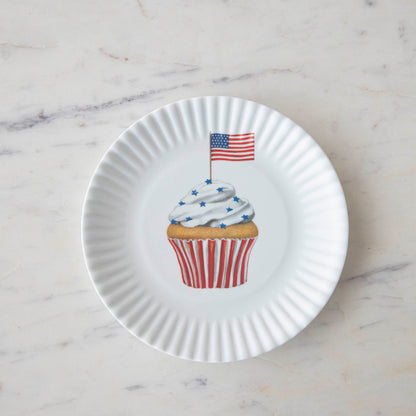 Disposable Melamine American Holiday Plates with Fourth of July-themed decorations on a white background from Glitterville.