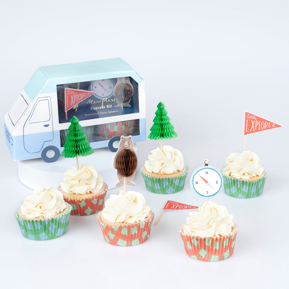 24 Cupcake toppers in 4 designs, including honeycomb bears, honeycomb trees, compasses and explorer flags, with shiny gold foil details.  The honeycomb trees are made up of separate front and back honeycomb pieces, and the bear has honeycomb on his tummy, double sided tape is supplied to hold the honeycomb open.