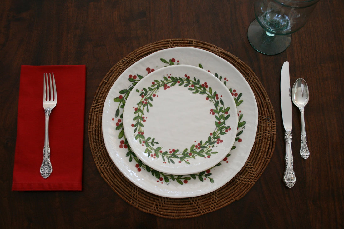 Christmas Wreath Dinner &amp; Serveware