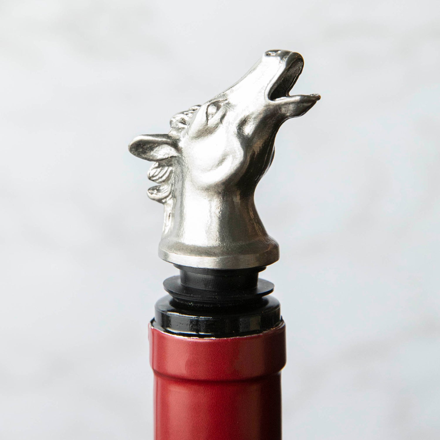 Horse Pourer