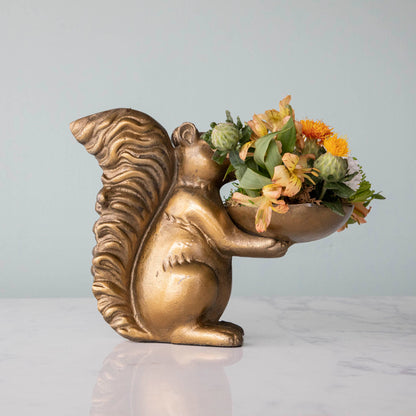 Squirrel Dishstand